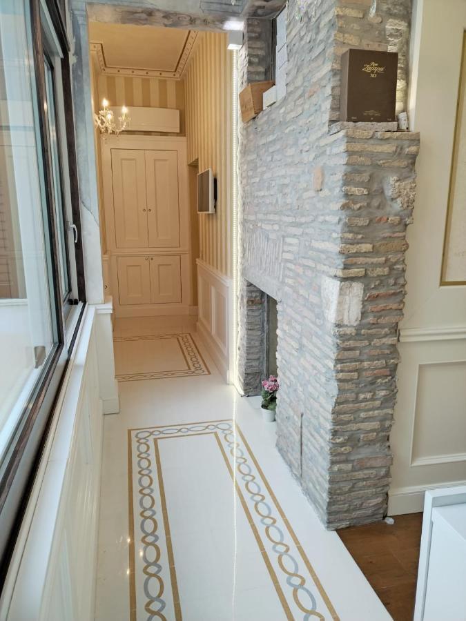 Piazza Venezia Luxury Suite Rome Exterior photo